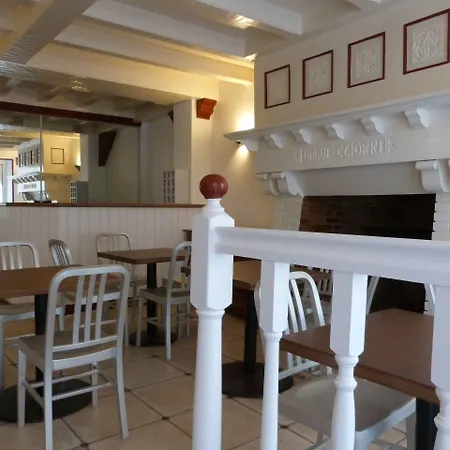 Le Petit Hôtel-3