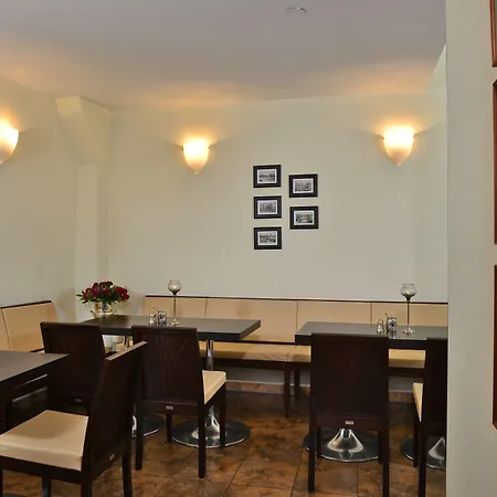 Hotel Domstern-3