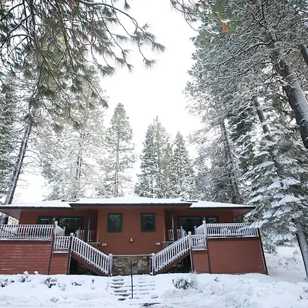 Mount Shasta Resort-2