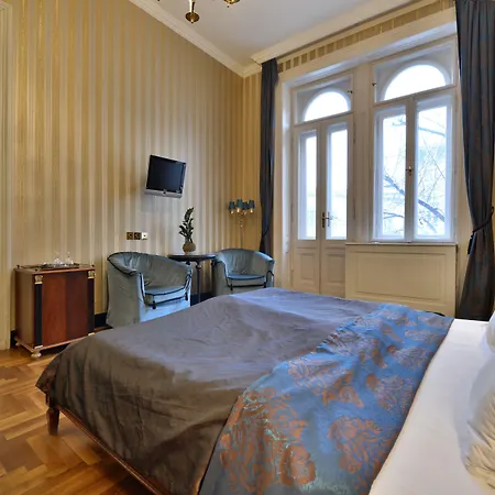 Gerloczy Boutique Hotel-3
