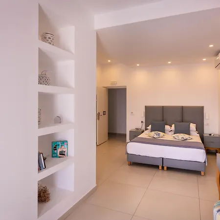 Mar N Mar Crown Hotel-Suites-3