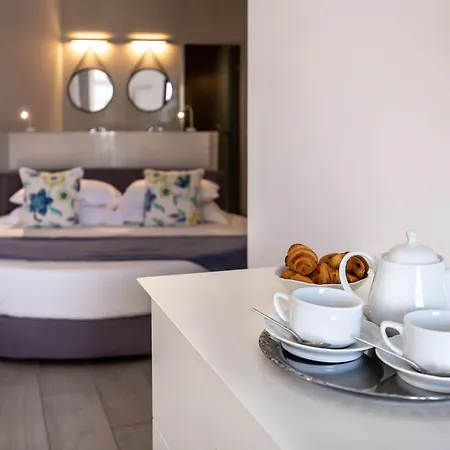 Mar N Mar Crown Hotel-Suites-2