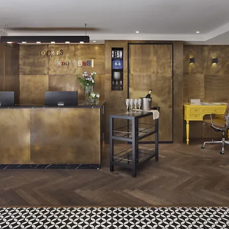 Jacob Shenkin Hotel-3