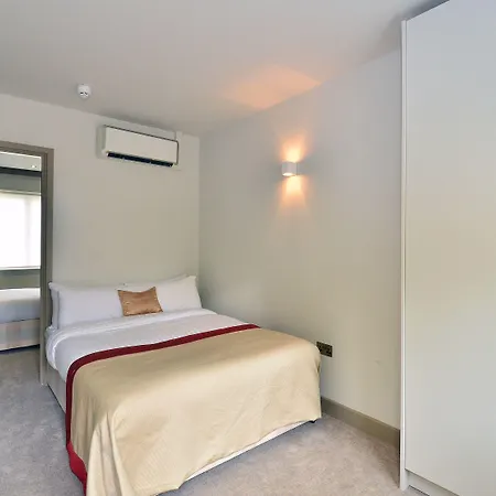 Arch Hotel-2