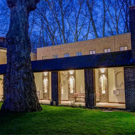 The Royal Foundation Of St Katharine-3