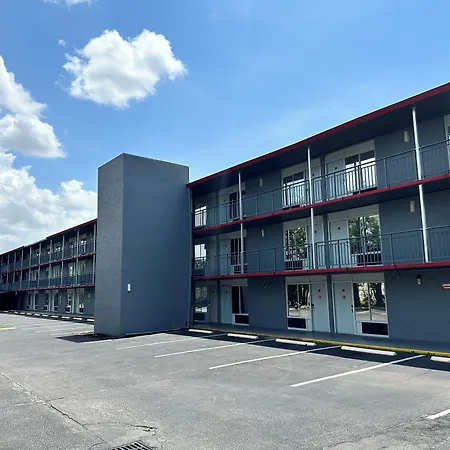 Travelodge By Wyndham Orlando At Heart Of International Drive-2