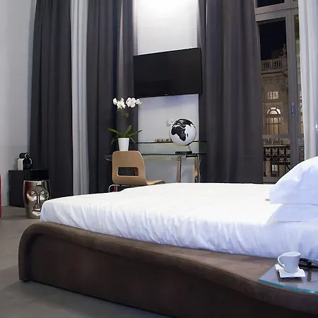 Piazza Castello Suite-3
