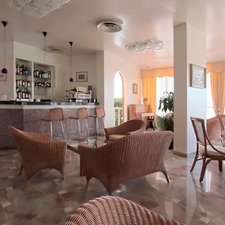 Hotel Torremaura Fronte Mare Con Beach Club-2
