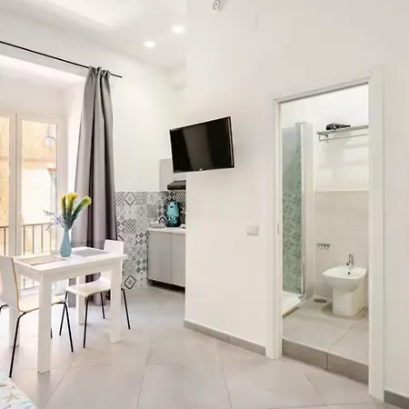 Duomo 34 Guest Room-2