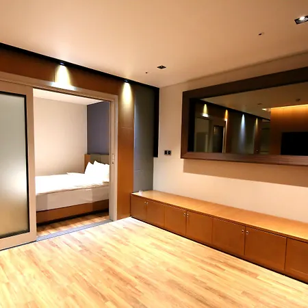 Sea Cruise Hotel-2