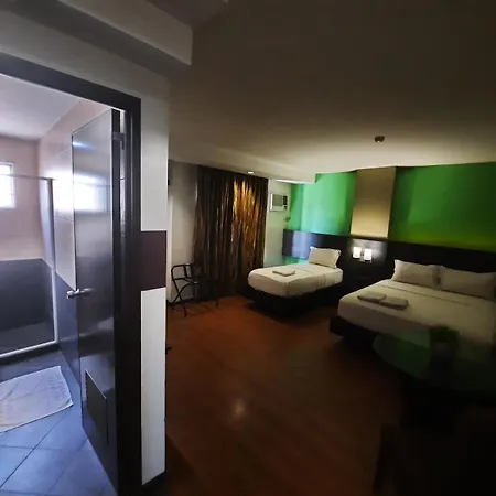 Lorenzzo Suites Hotel Makati-3