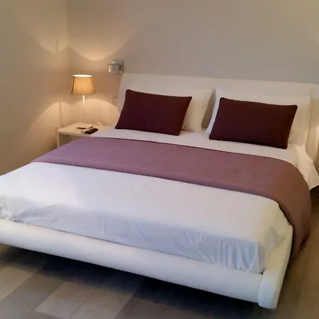B&B Unique-2