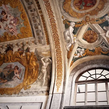 Maison Des Fleurs-2