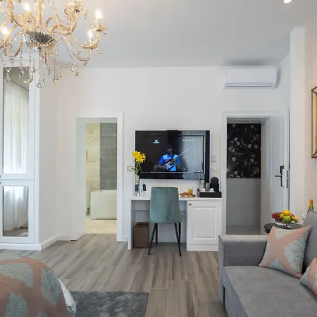 Elixir Luxury Rooms - In The Old Town-3