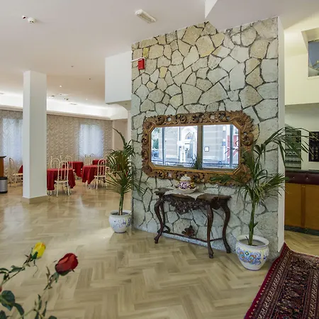 Hotel Columbia Frontemare-3