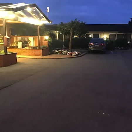 Avon City Motel-3