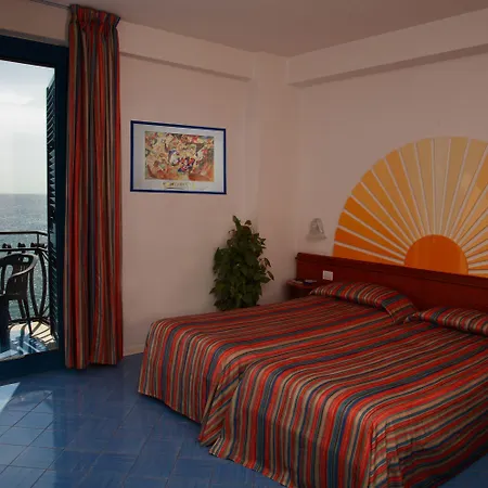 Hotel Baia Degli Dei-2