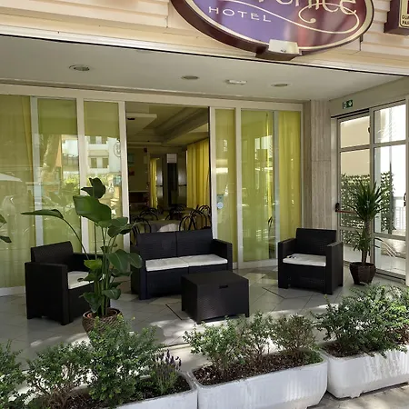 Hla Fenice-3