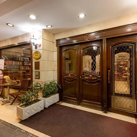 Pera Rose Hotel & Spa-3