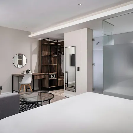 Protea Hotel By Marriott Cape Town Waterfront Breakwater Lodge-2