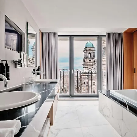 Radisson Collection Hotel, Berlin-3