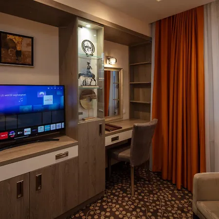 Hotel Charles-2