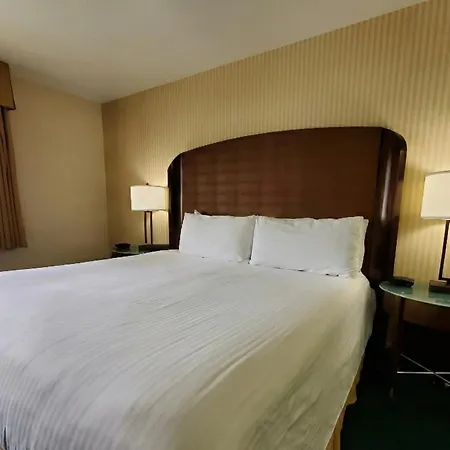 Red Lion Hotel Rogue Regency Medford Airport-2
