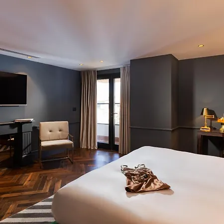 Debrah Brown, A Member Of Brown Hotels-2