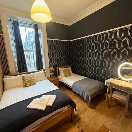 Balmore Guest House-3