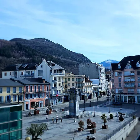 Hotel Du Commerce Et De Navarre-3