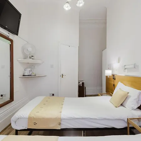 Falcon Hotel-2