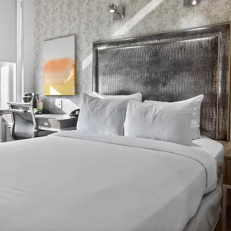 Times Square West Hotel, BW Signature Collection-3