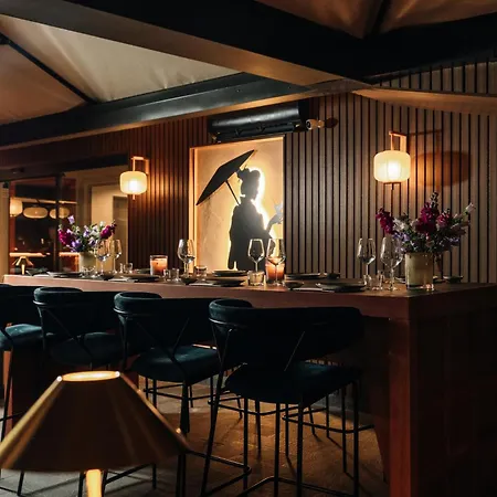 Hotel 77 Seventy-Seven - Maison D'Art Collection-2