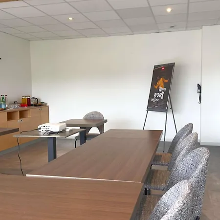 Ibis Dijon Sud-3