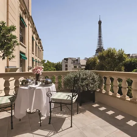 Shangri-La Paris-2