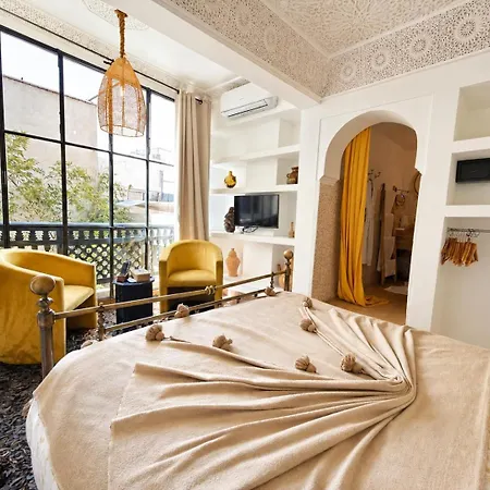 103 Riad Chelsie Pool Rooftop & Hammam-2