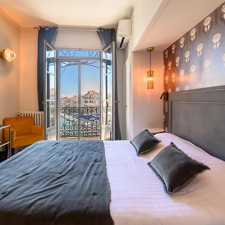 Le Grand Hotel-3