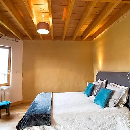 B&B Wood Cottage-3