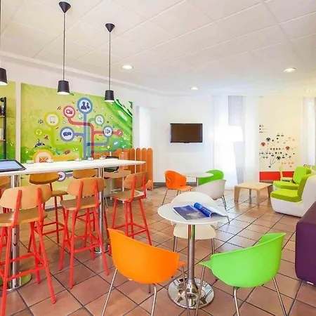 Ibis Styles Napoli Garibaldi-2