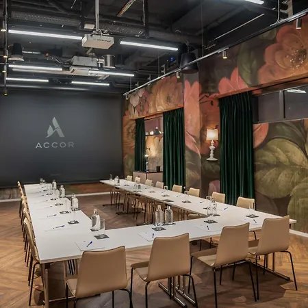 Ibis Styles Zurich City Center-3