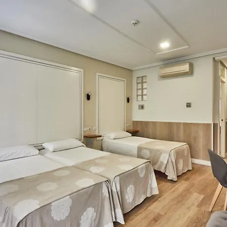 Hostal Madrid-3
