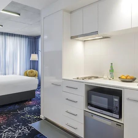 Oaks Melbourne St Kilda Road Hotel-2