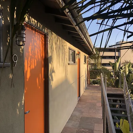 The Malibu Motel-2