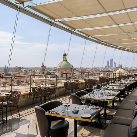 Hotel The Square Milano Duomo - Preferred Hotels & Resorts-3