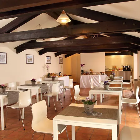 Hearth Hotel-3