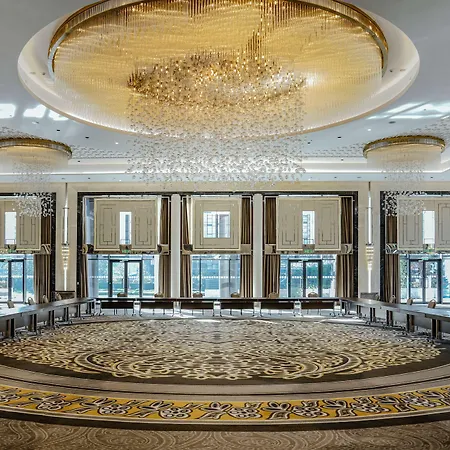 Hilton Istanbul Bomonti Hotel & Conference Center-3