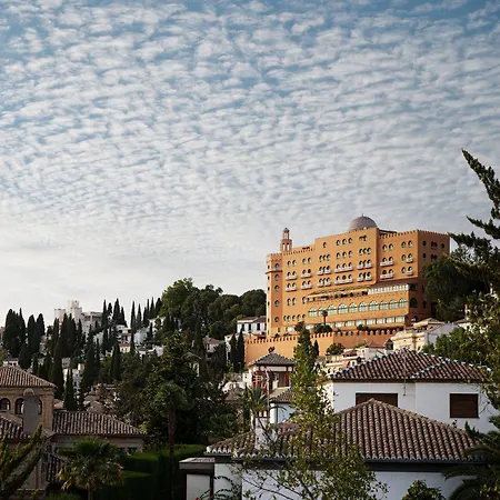 Alhambra Palace Hotel-3