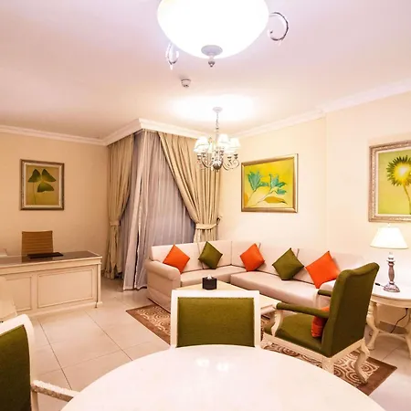 Mercure Dubai Barsha Heights Hotel Suites And Apartments-2