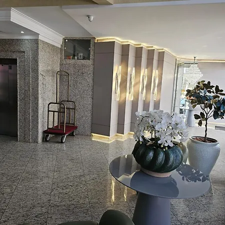 Barbur Center Hotel-3