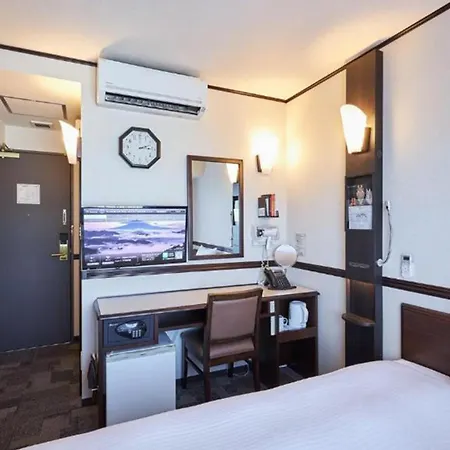 Toyoko Inn Tokyo Ueno Tawaramachi Eki-2